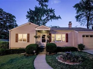 8838 Daniel Boone Rd, Kansas City, MO 64114