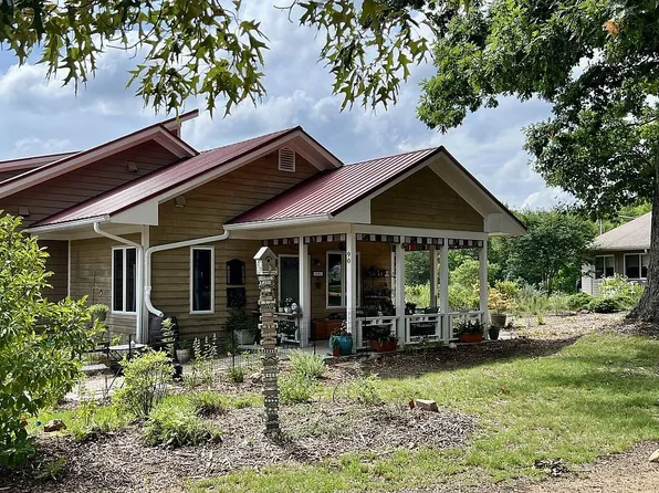 90 Elderberry Ln, Rougemont, NC 27572