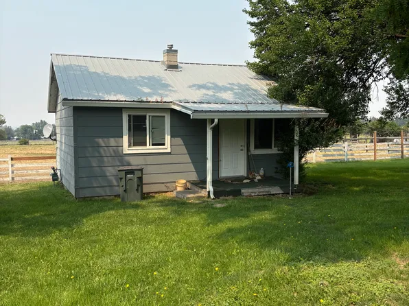 1604 1/2 Conklin Ln, Cove, OR 97824