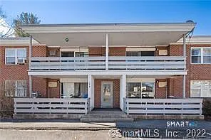 Twin Oaks — Photo 2
