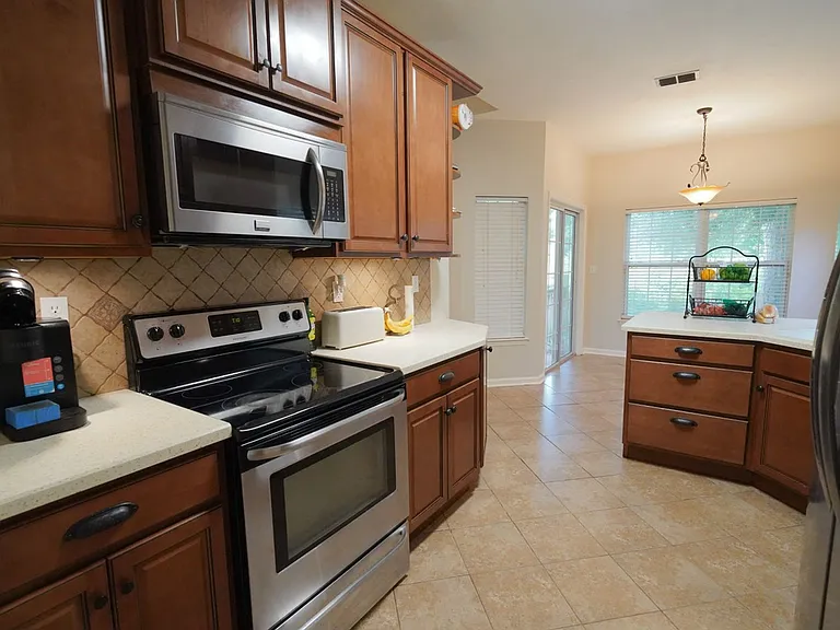5370 Appledore Ln — Photo 9