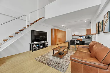 32 East 76th Street, #502