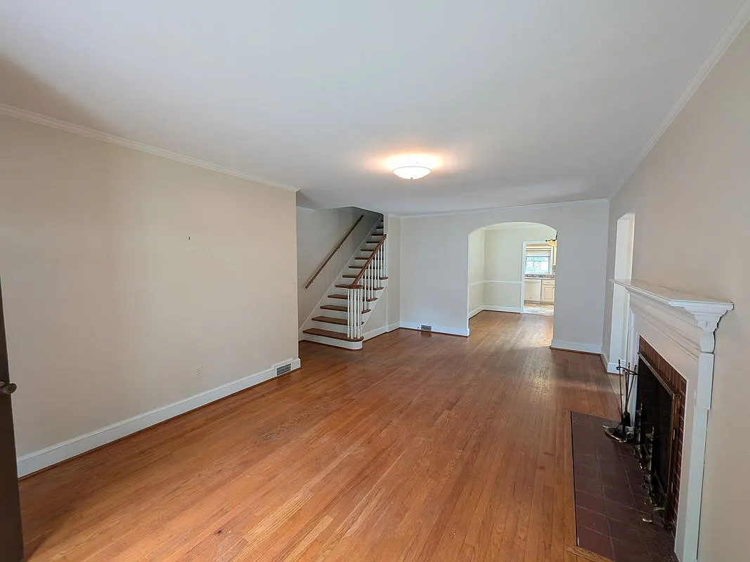 4 bed, 2.0 bath, 2188 sqft, $2,250 — Photo 4