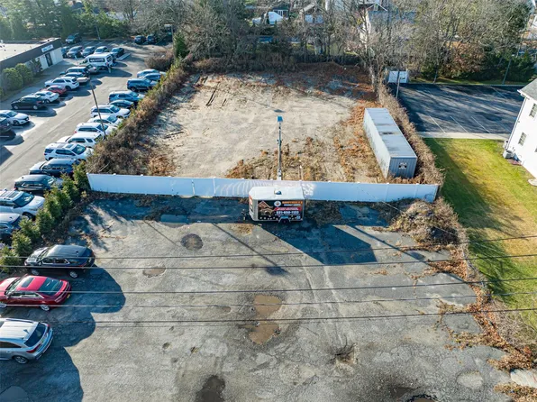 208-212 Carleton Avenue, East Islip, NY 11730