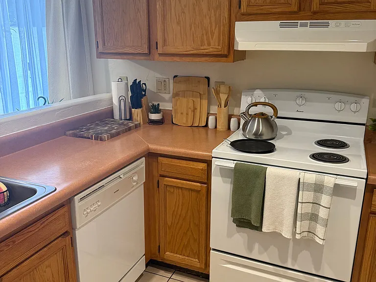 2536 N Corinthian Garden Dr #4 — Photo 2