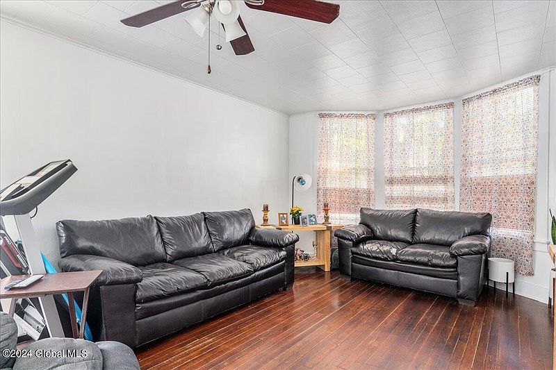 3rd image of 744 3rd Avenue