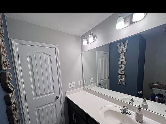 3rd image of 1075 Coldstream Dr
