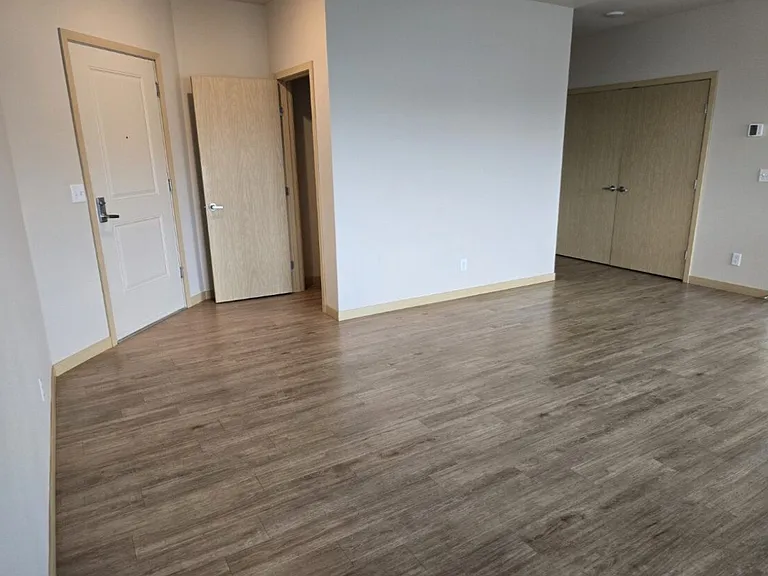 Deer Haven Apartments — Photo 40
