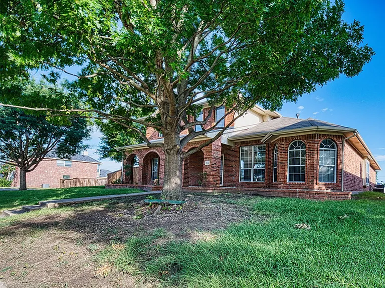 1532 Tanglewood Dr — Photo 25
