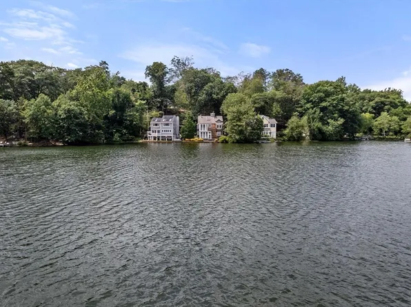 106 Lake Shore Dr Unit 106, Wayland, MA 01778