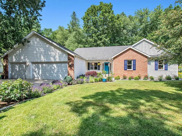 17655 Fall Creek Dr, Granger, IN 46530