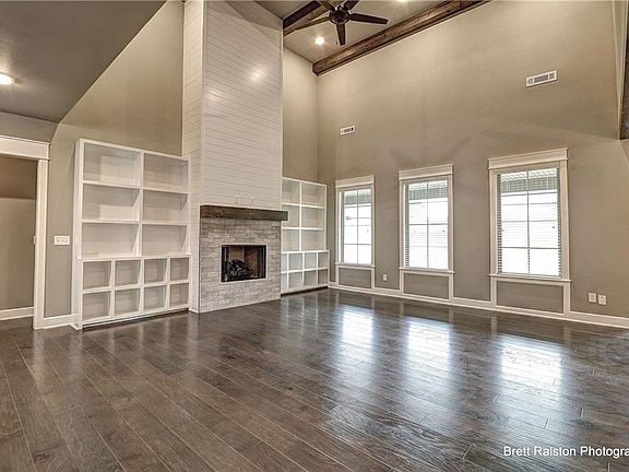 5th image of 1301 Tuscany Dr
