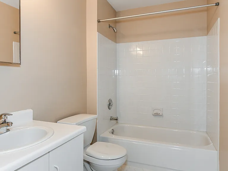 2055 Charles Ct — Photo 9