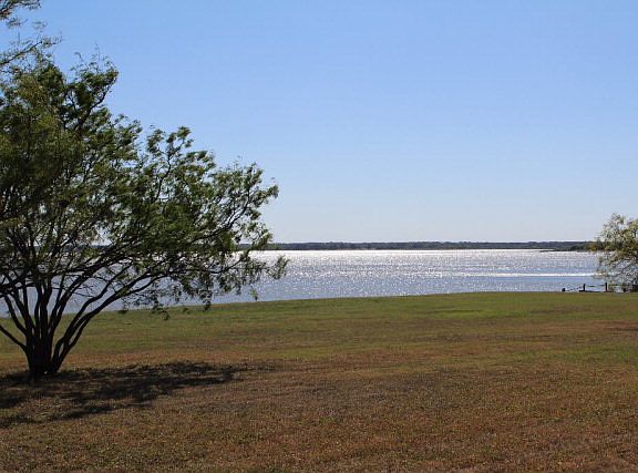 3rd image of 121 Island Vw