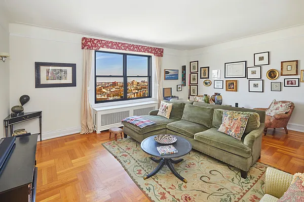 Sold by Brown Harris Stevens | media 17