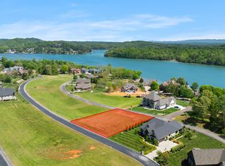 170 Starling Dr, Vonore, TN 37885