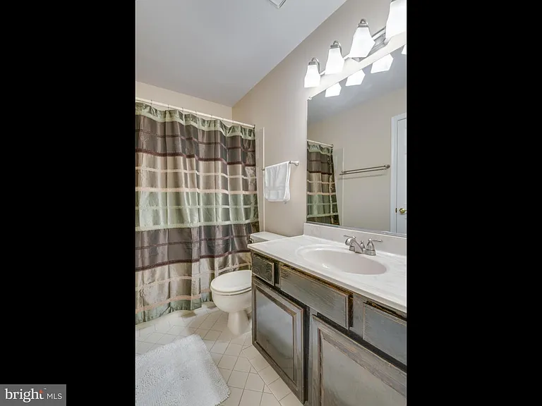 11300 Fairwind Way — Photo 32