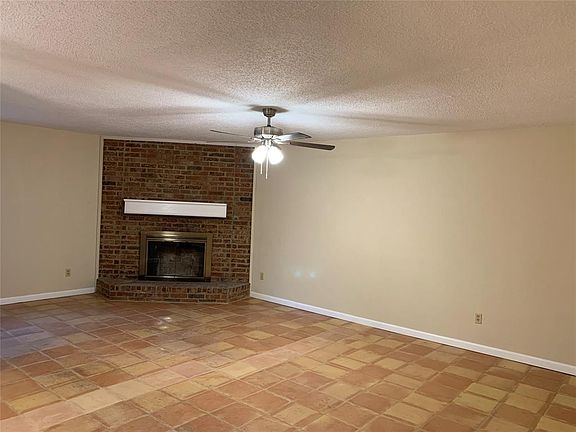 2nd image of 5316 Parkview Dr