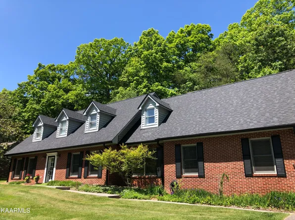 121 Amanda Pl, Oak Ridge, TN 37830