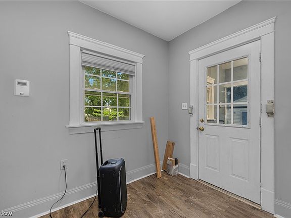 4th image of 3344 W 120th St