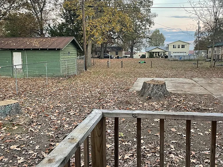 504 Pearl St — Photo 16