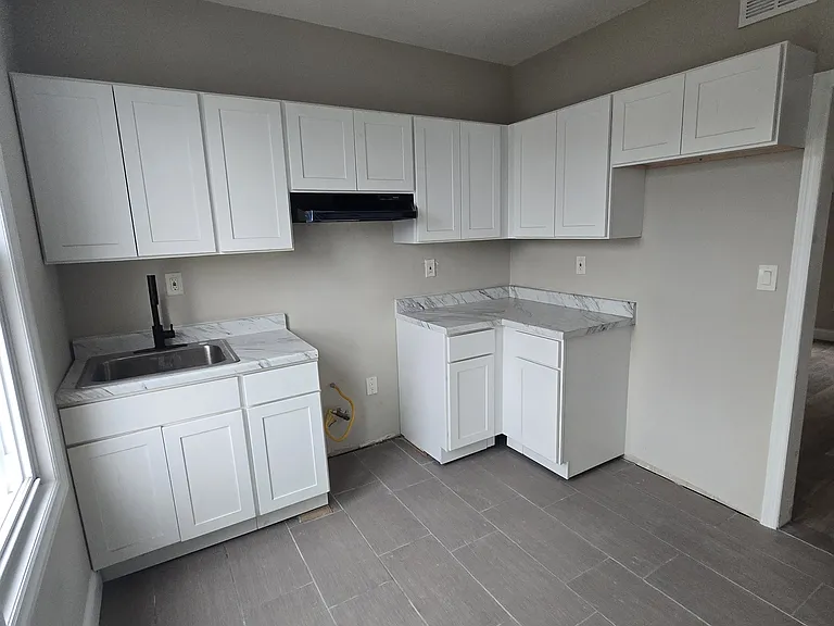 78 Huntington Ter #G2 — Photo 8
