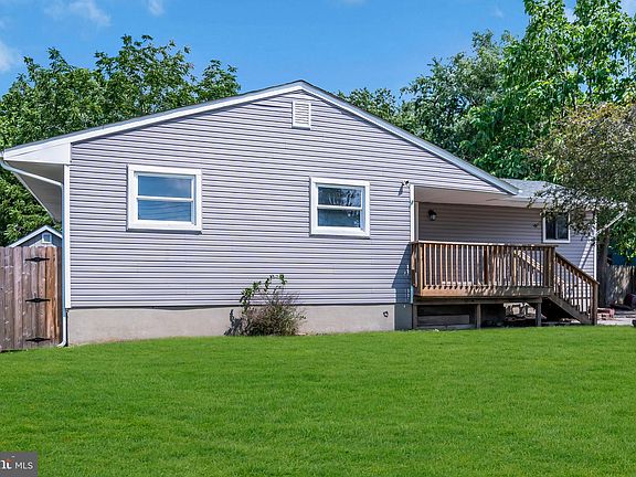 2nd image of 311 Blackfoot Trl
