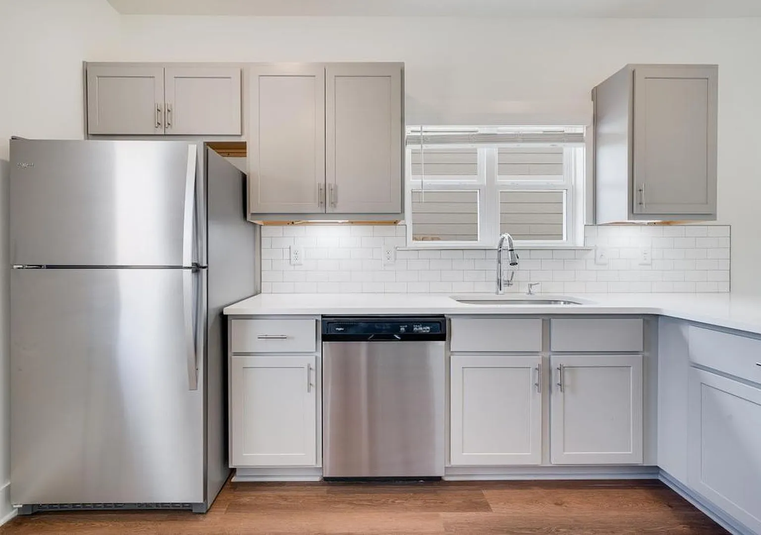 Self Tour This Home in Person with the Rently Tours App! — Photo 3