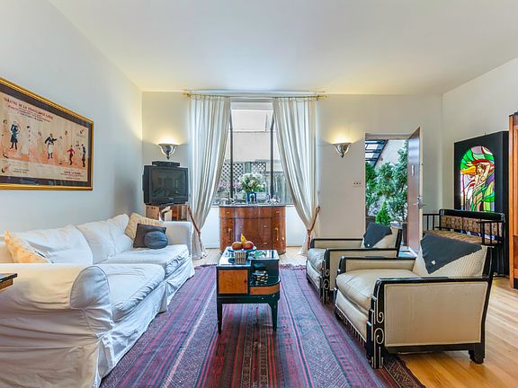 5th image of 492 Henry St APT 1G