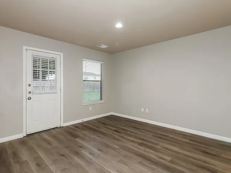 6403 Misty Brook Bend Ct — Photo 7