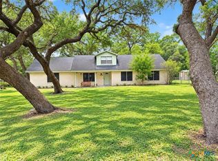 406 Royal Oak Dr, Victoria, TX 77905