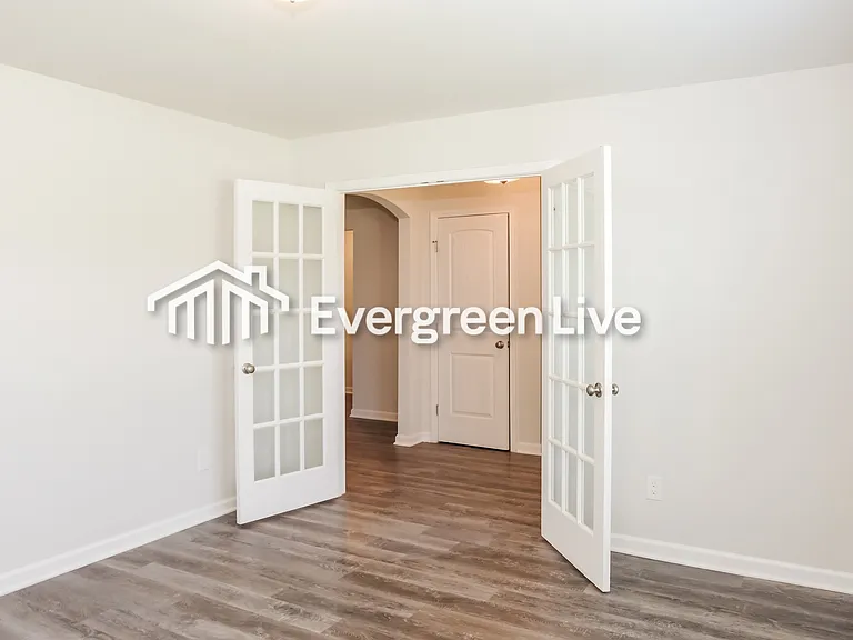 103 Waltrip Dr — Photo 6