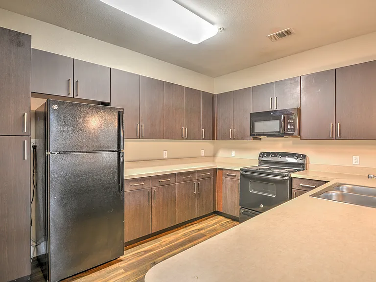 Vista Pointe at Wild Pine — Photo 14