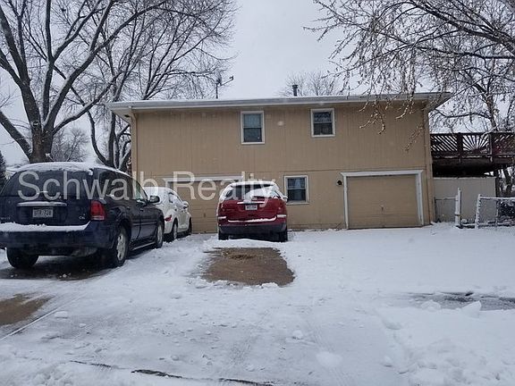 5th image of 4619 Holly St