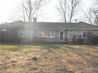 1844 Friedensville Rd, Bethlehem, PA 18015