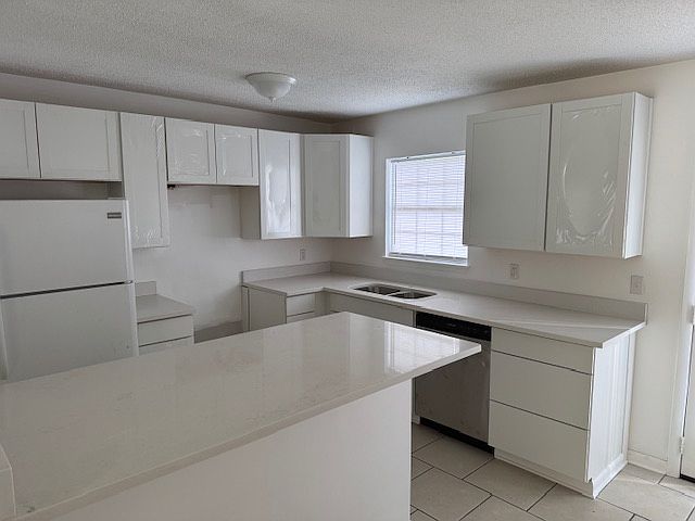 1st image of 5660 Gainswood Ct