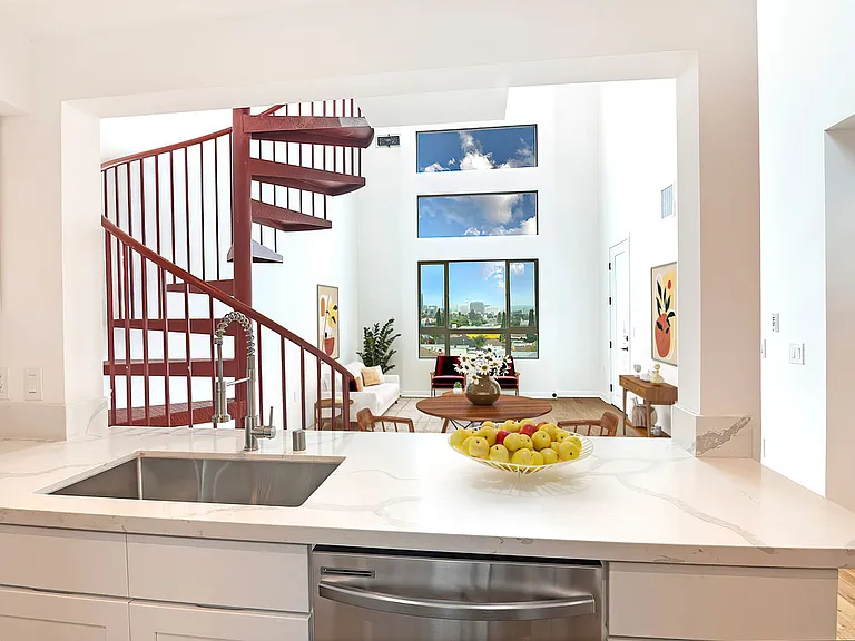 321 S Fickett St — Photo 11