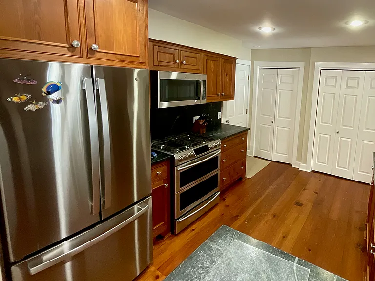 Pantry and washer/dryer just off kitchen