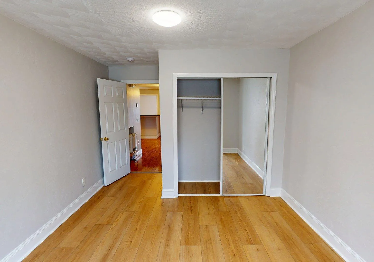 161 Bennington St — Photo 2