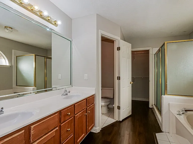 5041 Thornebrook Cv — Photo 12