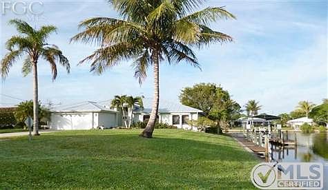 MLS Listing Waterfront home 3734 SE 1st PL Cape Coral