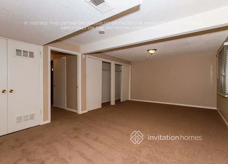 9276 Clermont Dr — Photo 16