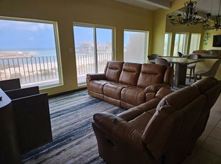 1336 Harbor Island Dr, Pt Isabel, TX 78578
