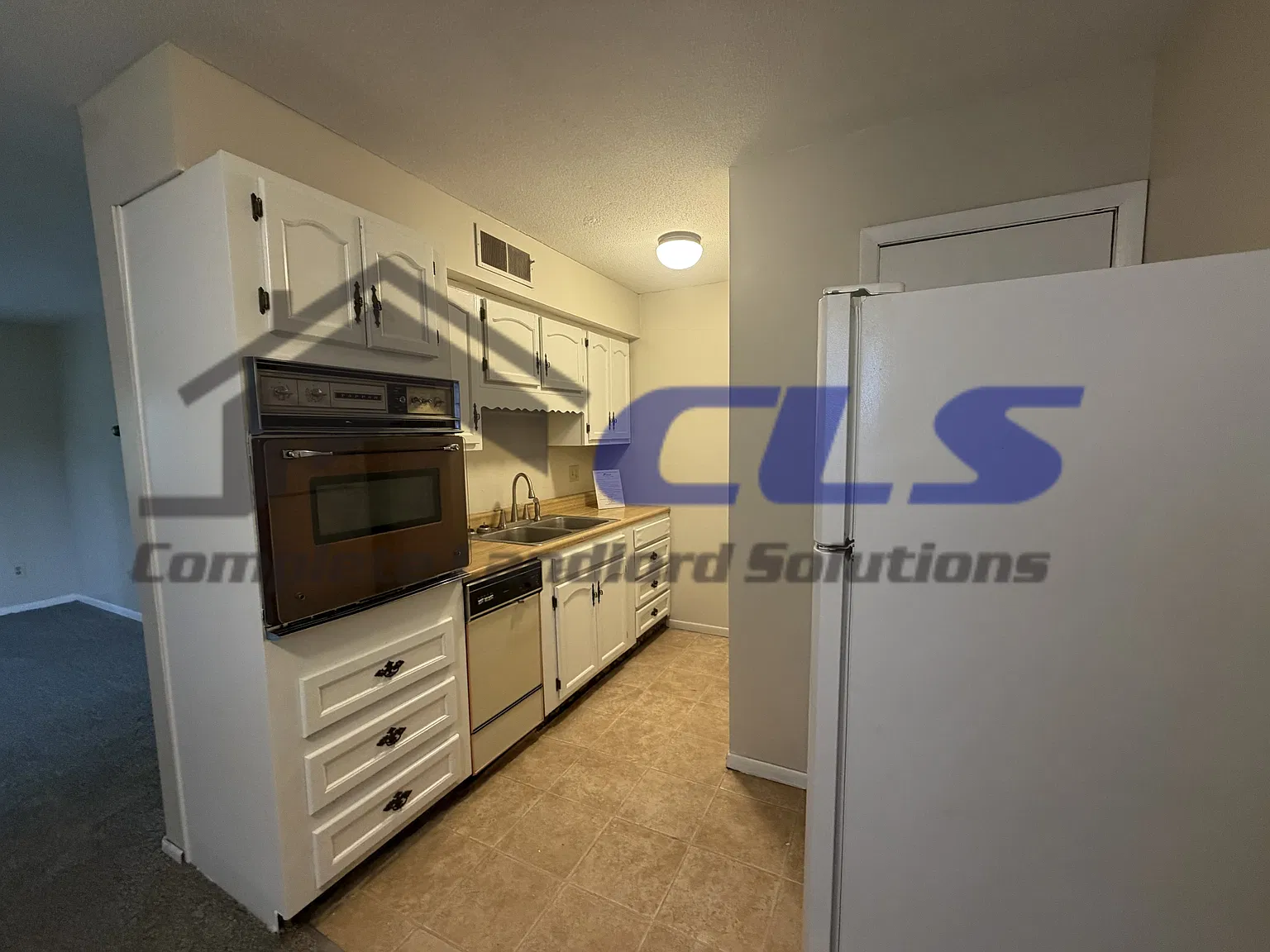 626 East Curry Drive - A — Photo 3