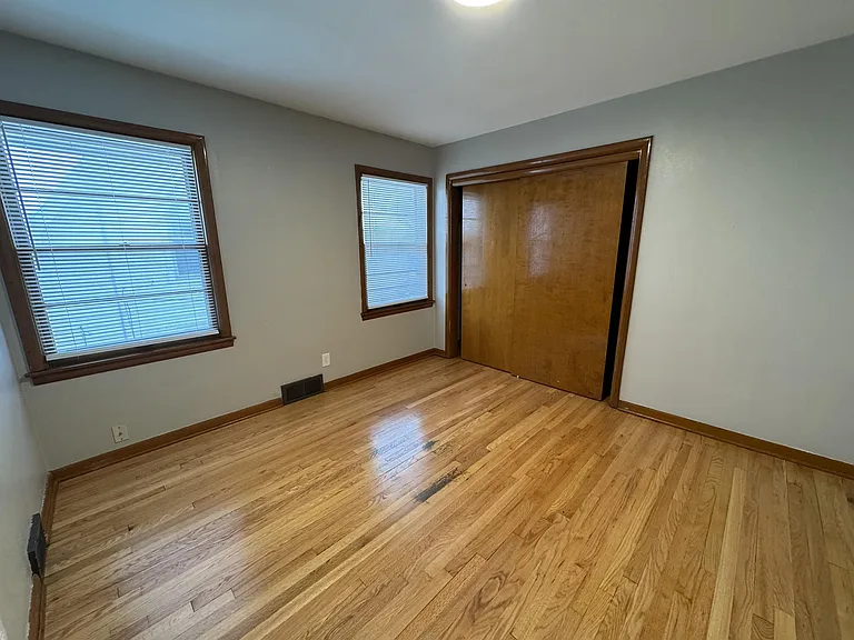 1911 E State St #2 — Photo 7