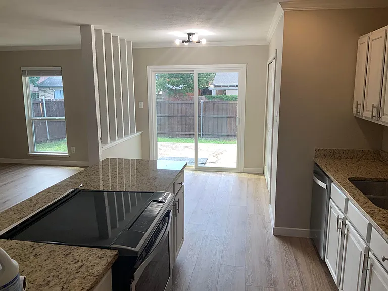 700 Sunny Slope Dr — Photo 9