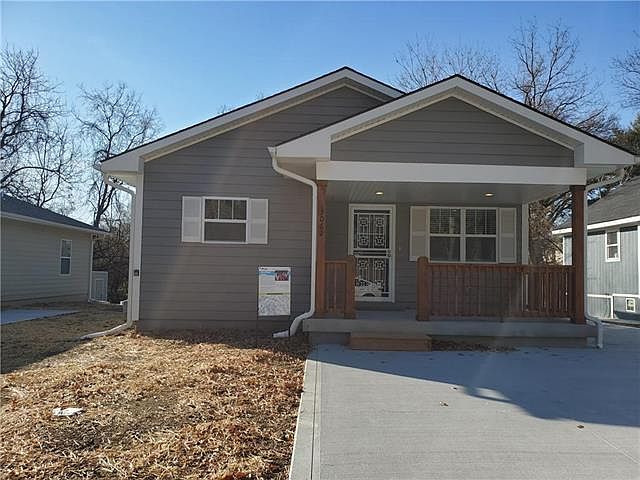 1st image of 3062 N 31st St