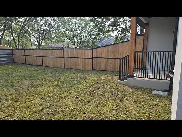 2610 Woodbury St #102 — Photo 30