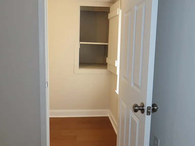 1008 Reading Ave — Photo 29
