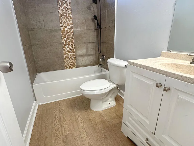 1501 Crescent Cir #E45 — Photo 9